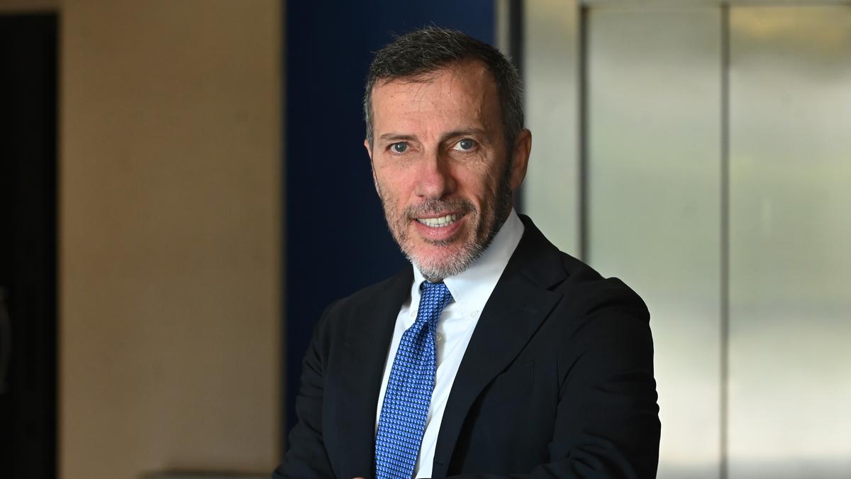 https://static.milanofinanza.it/content_upload/img/2025/10/202510161107383192/Imagoeconomica_2486133-640730.jpg