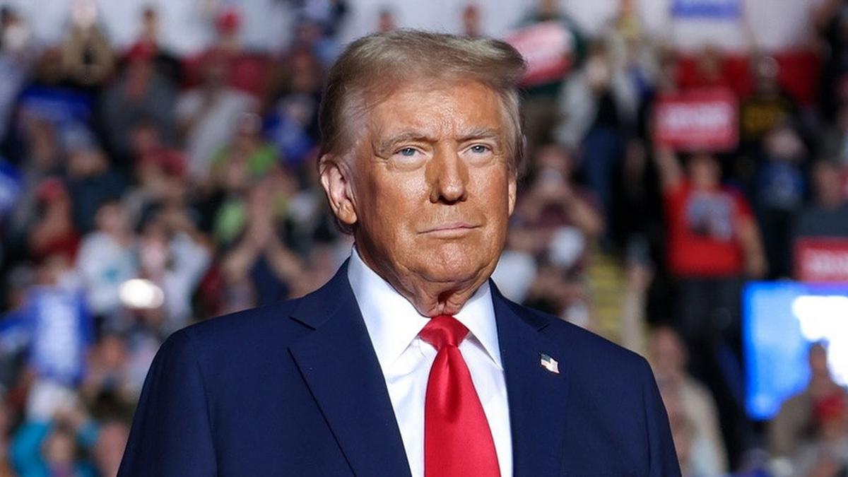 https://static.milanofinanza.it/content_upload/img/2025/10/202510161902354756/DonaldTrump-115971.jpg