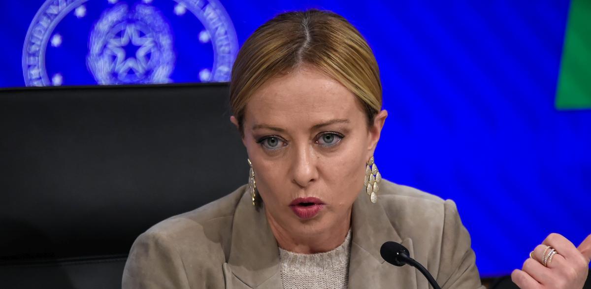 https://static.milanofinanza.it/content_upload/img/2025/11/202511260619225288/GiorgiaMeloni-402707.jpg