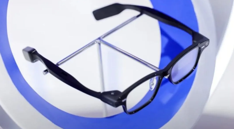 Alibaba, ecco i primi occhiali AI del gruppo cinese. Che costano di più di quelli di Meta e Luxottica