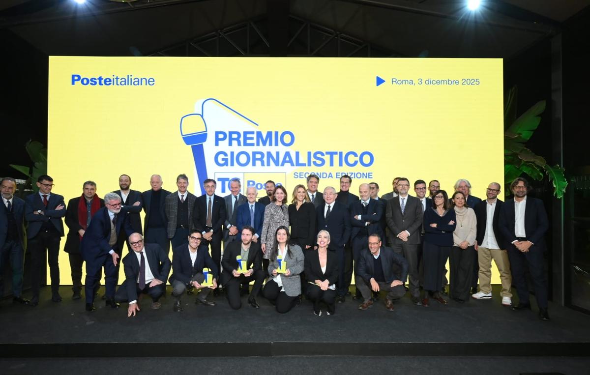 https://static.milanofinanza.it/content_upload/img/2025/12/202512041148574835/PremiazionevincitorisecondaedizionedelPremiogiornalisticoTGPoste-837869.jpg