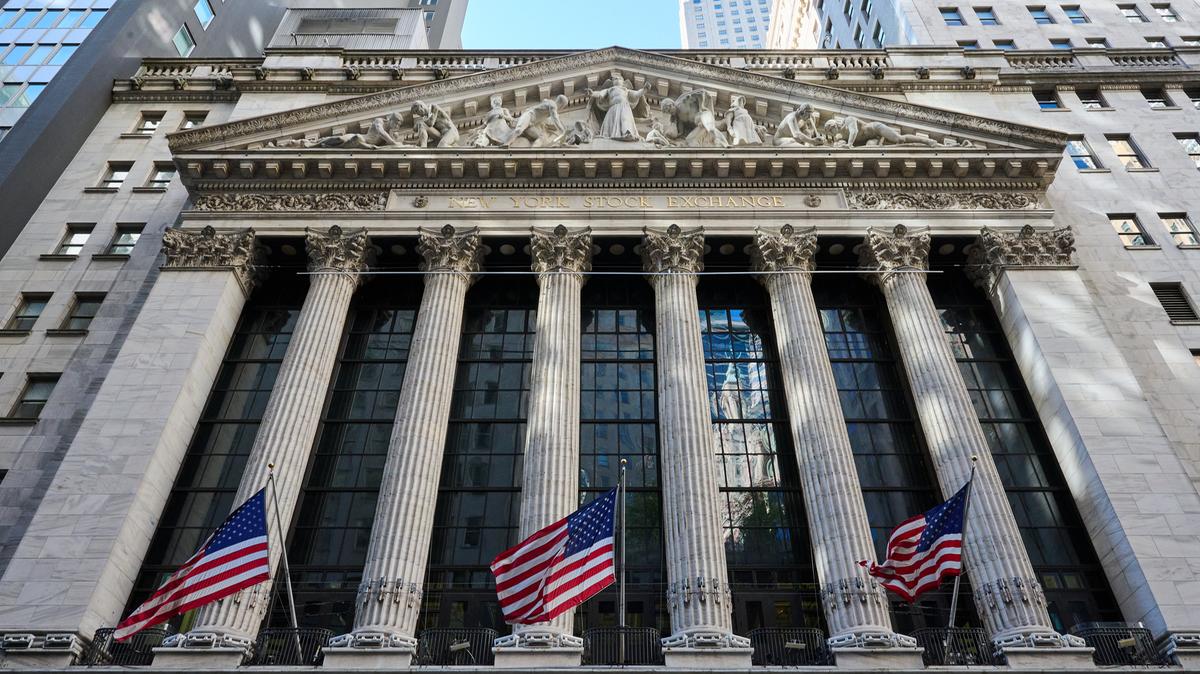 La diretta da Wall Street | Borse Usa contrastate: giù il Nasdaq a causa di Oracle. In rosso anche Nvidia