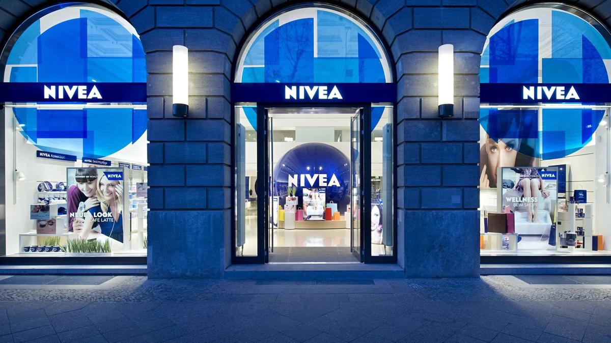 https://static.milanofinanza.it/content_upload/img/2026/03/202603031511108299/BeiesdorfNivea-191547.jpg
