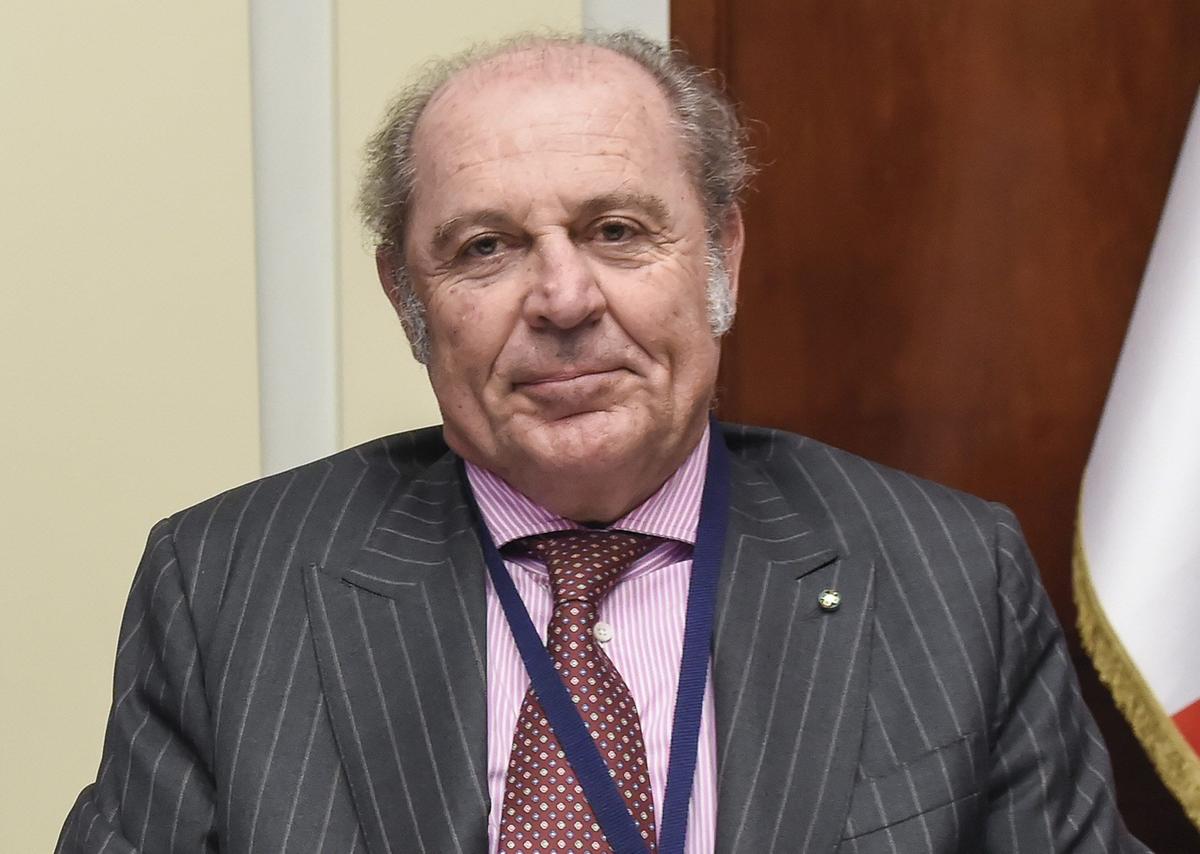 https://static.milanofinanza.it/content_upload/img/2026/04/202604302030541348/PhilippeDonnet-772393.jpg