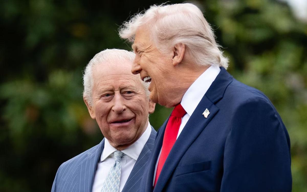 https://static.milanofinanza.it/content_upload/img/2026/05/202605011414455257/ReCarloDonaldTrump-305987.jpg