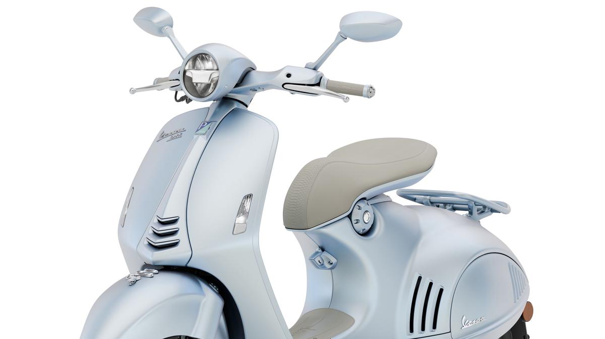 https://static.milanofinanza.it/content_upload/img/2026/05/202605051542192595/vespa-115308.jpg
