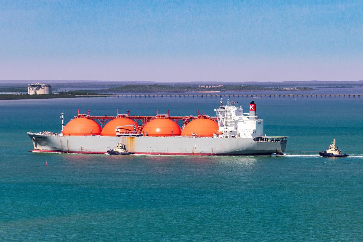 https://static.milanofinanza.it/content_upload/img/2026/05/202605051847528793/gas_chapp-gas-tanker-6367981_1920-748675.jpg