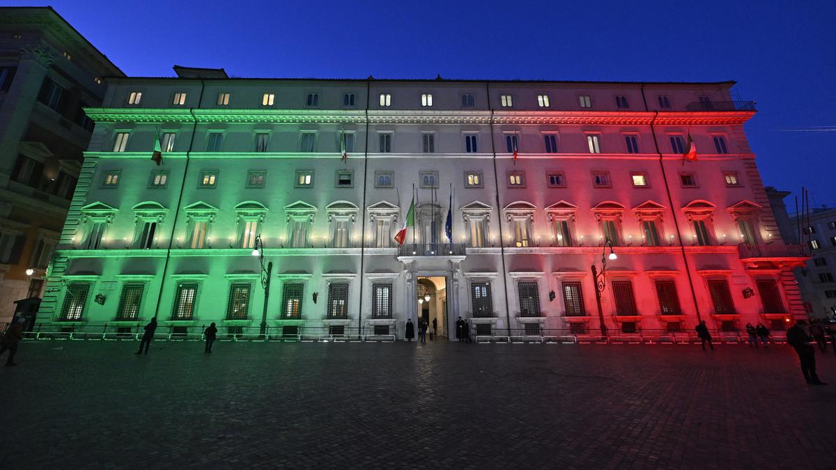 https://static.milanofinanza.it/content_upload/img/2026/05/202605062010503563/Imagoeconomica_26783811-450084.jpg