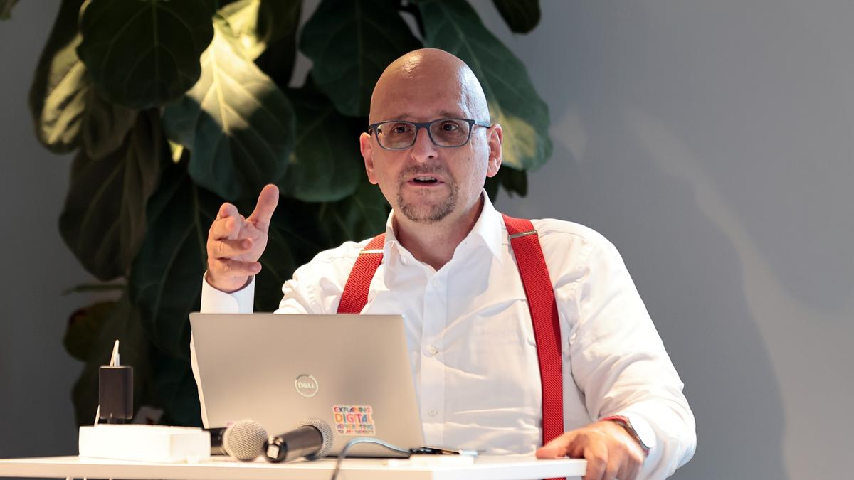 https://static.milanofinanza.it/content_upload/img/2026/05/202605071936224409/Imagoeconomica_2550011-729469.jpg