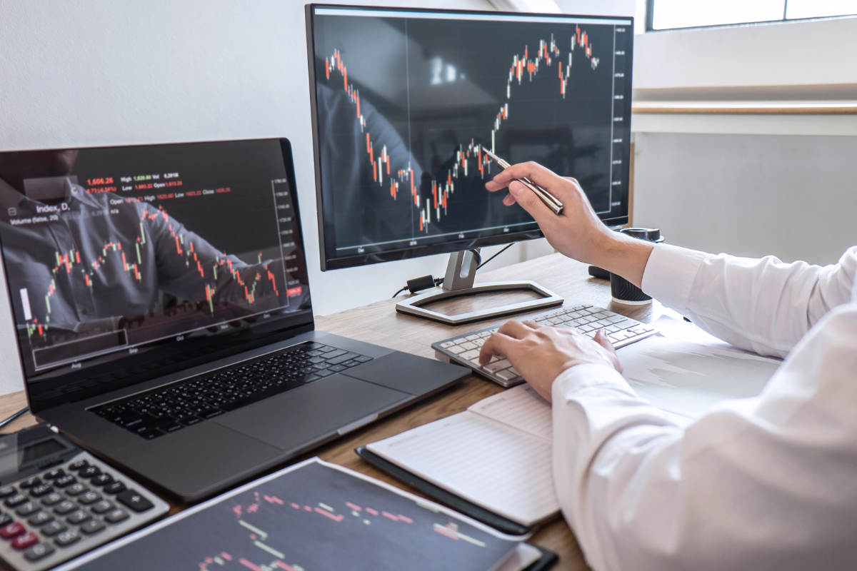 https://static.milanofinanza.it/content_upload/img/2026/05/202605081853203957/Tradinggenerica-307929.png