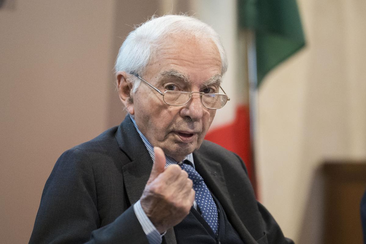 https://static.milanofinanza.it/content_upload/img/2026/05/202605082143139674/GiulianoAmato-516452.jpg