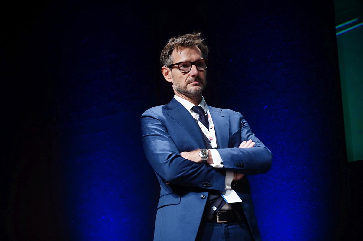 https://static.milanofinanza.it/content_upload/img/2026/05/202605210923353806/FrancescoNaliniceoCarel-205492.jpg