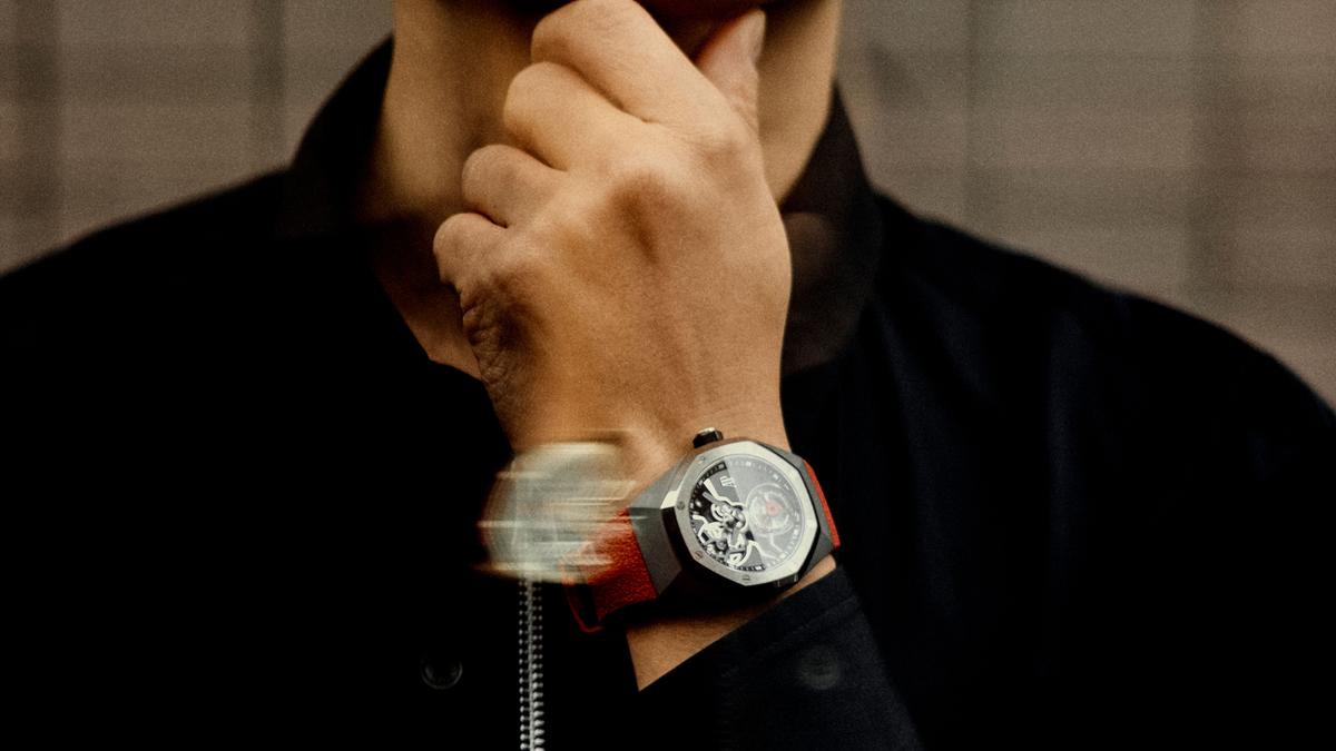 https://static.milanofinanza.it/content_upload/img/2026/05/202605291043282053/Yoon_And_Verbal_product_still_6_16-9_JPEG-384032.jpeg