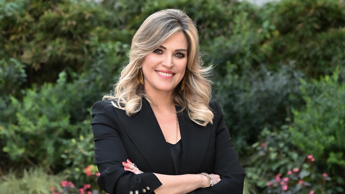 https://static.milanofinanza.it/content_upload/img/2026/06/202606052008119423/ValeriaSandei-DirettoreGlobalArtificialIntelligenceAIdelGruppoAlmaviva-417824.jpg