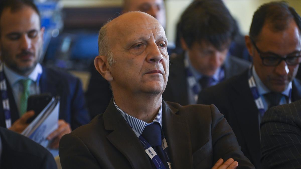 https://static.milanofinanza.it/content_upload/img/2026/06/202606101219119434/Imagoeconomica_2726259-222202.jpg