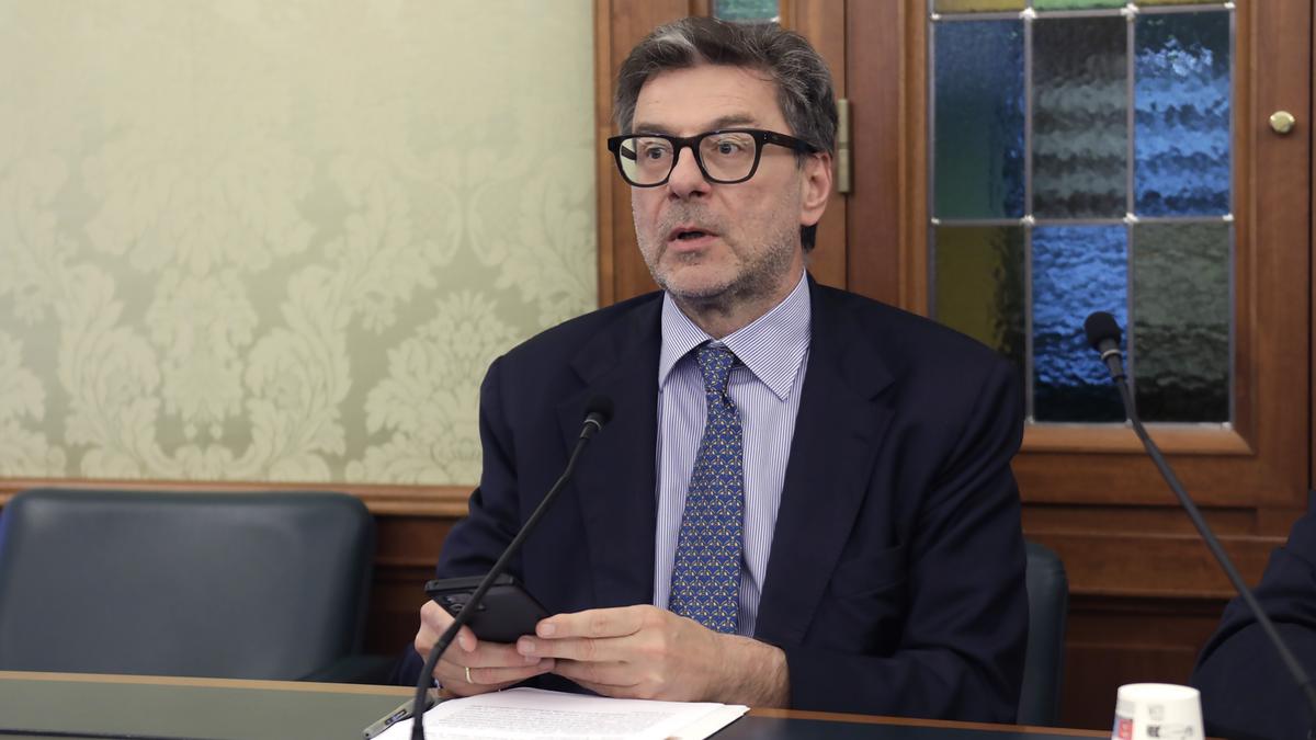 https://static.milanofinanza.it/content_upload/img/2026/06/202606101451393729/Imagoeconomica_2742466-599488.jpg