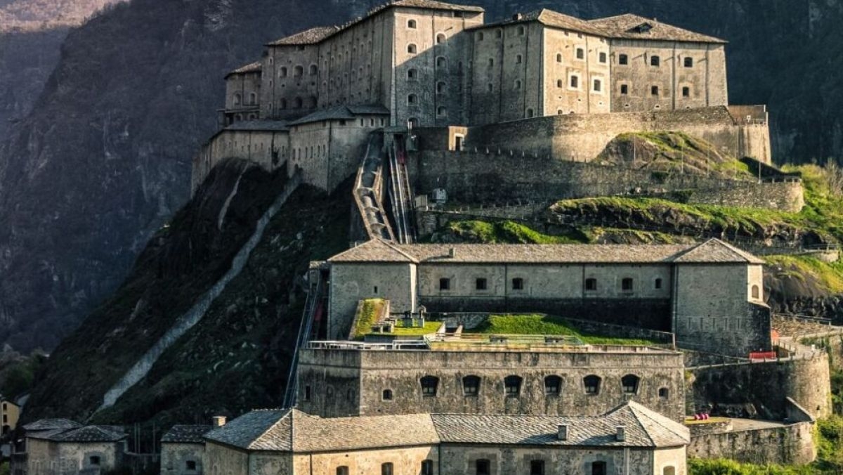https://static.milanofinanza.it/content_upload/img/2026/06/202606131224272589/fortebard-221529.jpg