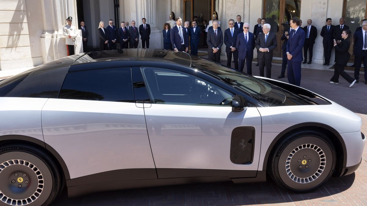 https://static.milanofinanza.it/content_upload/img/2026/06/202606151507467333/ferrariLuce-974924.jpg