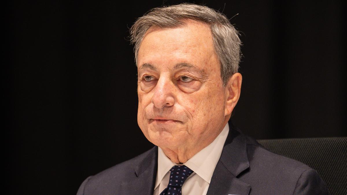 https://static.milanofinanza.it/content_upload/img/2026/06/202606151712082055/DRAGHIImagoeconomica_2121136-580468.jpg