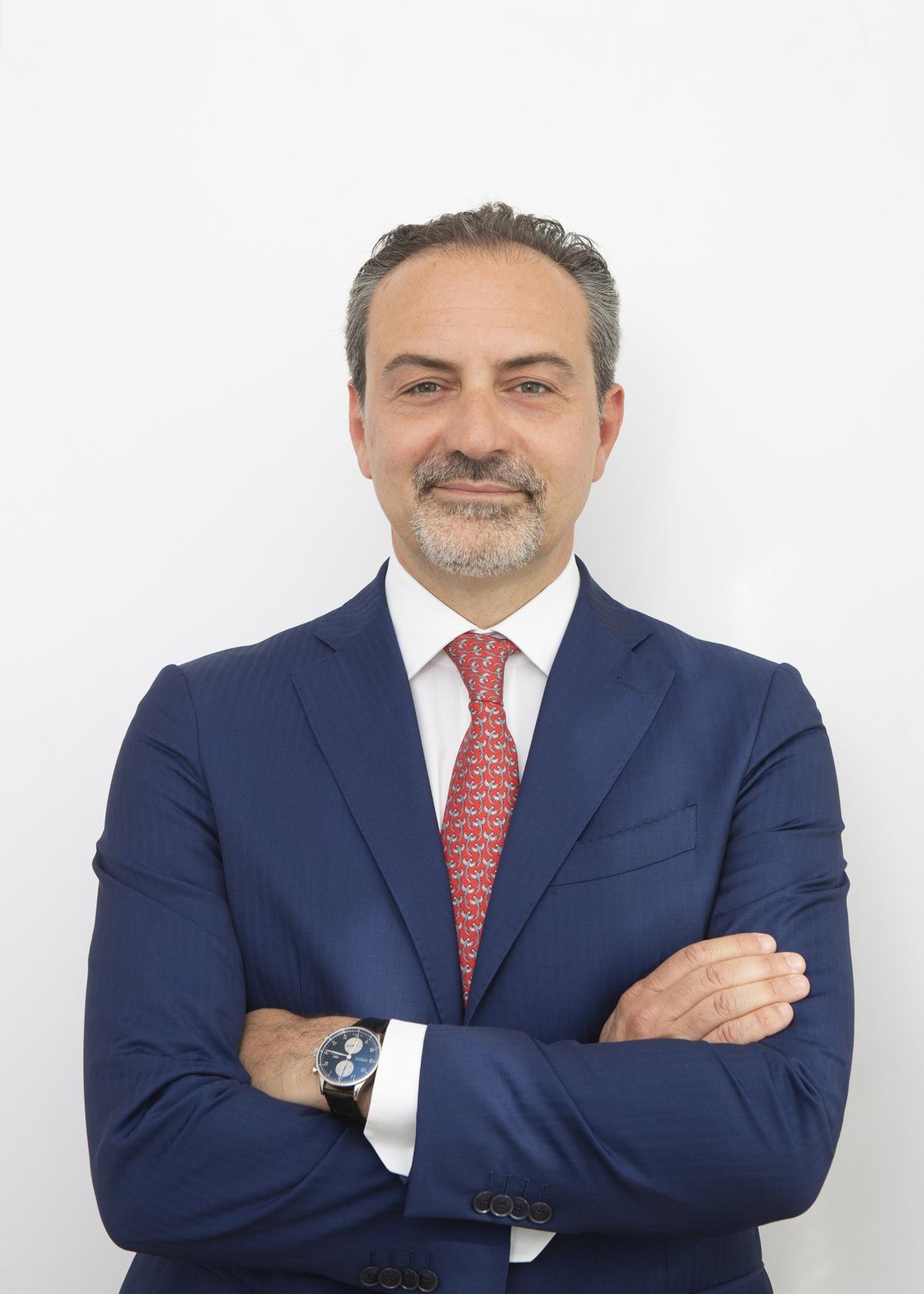 https://static.milanofinanza.it/content_upload/img/2026/06/202606161210273680/TommasoTassi_CountryHead_ColumbiaThreadneedleInvestments_1LR-286605.jpg